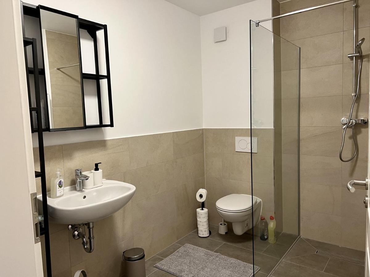 Gemuetliche Apartments Direkt An Der Grenze Von Hamburg Norderstedt Luaran gambar